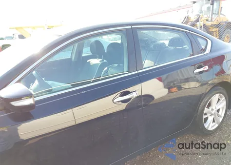 2013 Nissan Altima 2.5/S/Sv/Sl from USA, damaged, VIN 1N4AL3AP5DC228885